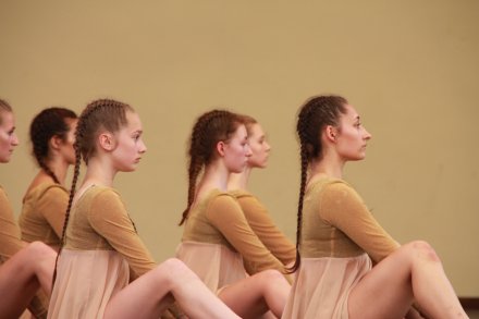 Uczestnicy pokazów tanecznych